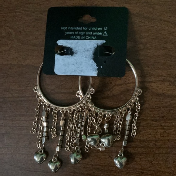 *Clearance-Final* NWOT No Label Rhinestones and Hearts Dangle Hoop Earrings - Picture 4 of 4